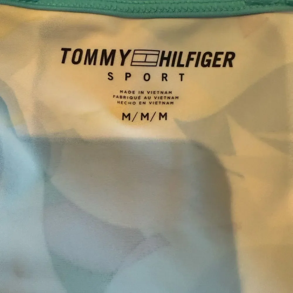 Tommy Hilfiger Women’s Colorful Floral Women's Sports Bra NWT Medium